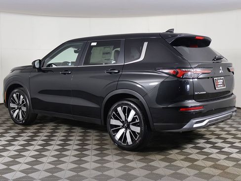 New 2026 Mitsubishi Outlander SE FWD image 10