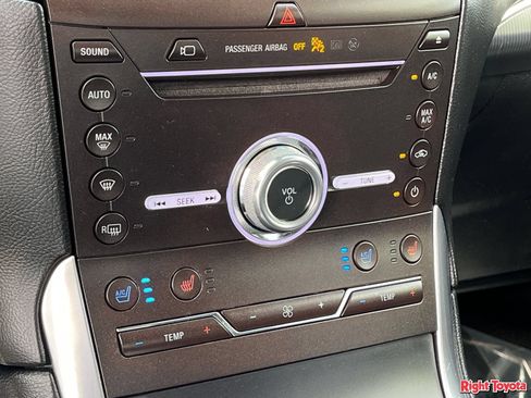 Used 2019 Ford Edge Titanium w/ Equipment Group 301A FWD image 29