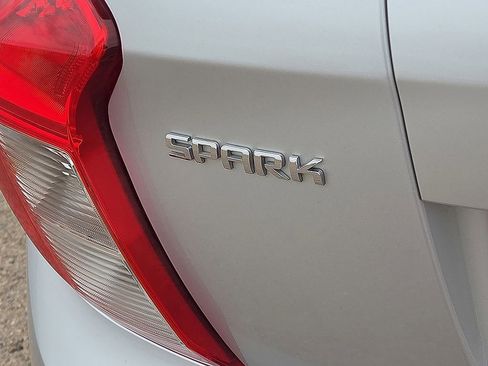 Used 2021 Chevrolet Spark LT image 19