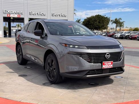 New 2026 Nissan Murano SV AWD/4WD image 2