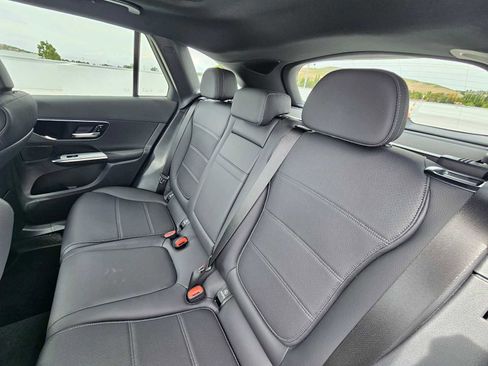 New 2026 Mercedes-Benz GLC 300 4MATIC image 17