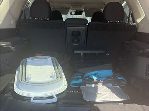 Used 2019 Nissan Rogue SV FWD image 14
