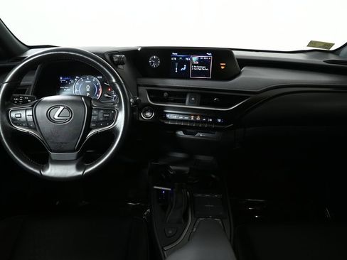 Used 2022 Lexus UX 200 w/ Accessory Package (Z2) image 16