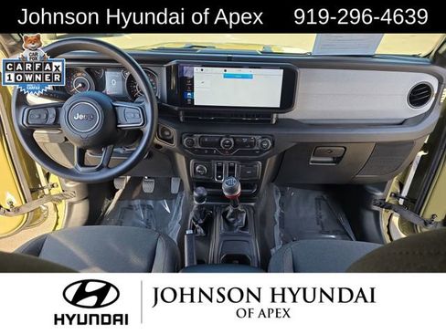 Used 2025 Jeep Wrangler Sport image 18