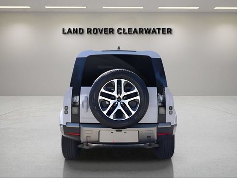 Used 2026 Land Rover Defender 110 S AWD/4WD image 4