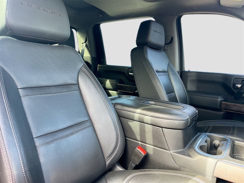 Used 2022 GMC Sierra 3500 Denali image 30