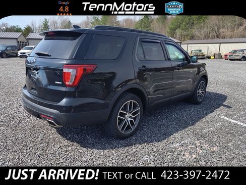 Used 2017 Ford Explorer Sport w/ Equipment Group 401A image 5