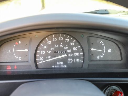 Used 2004 Toyota Tacoma 2WD Regular Cab image 27