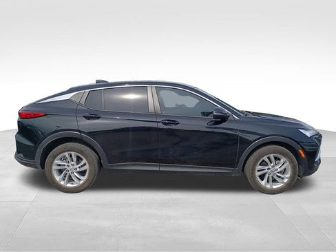 Used 2024 Buick Envista Preferred w/ Convenience I Package FWD image 9