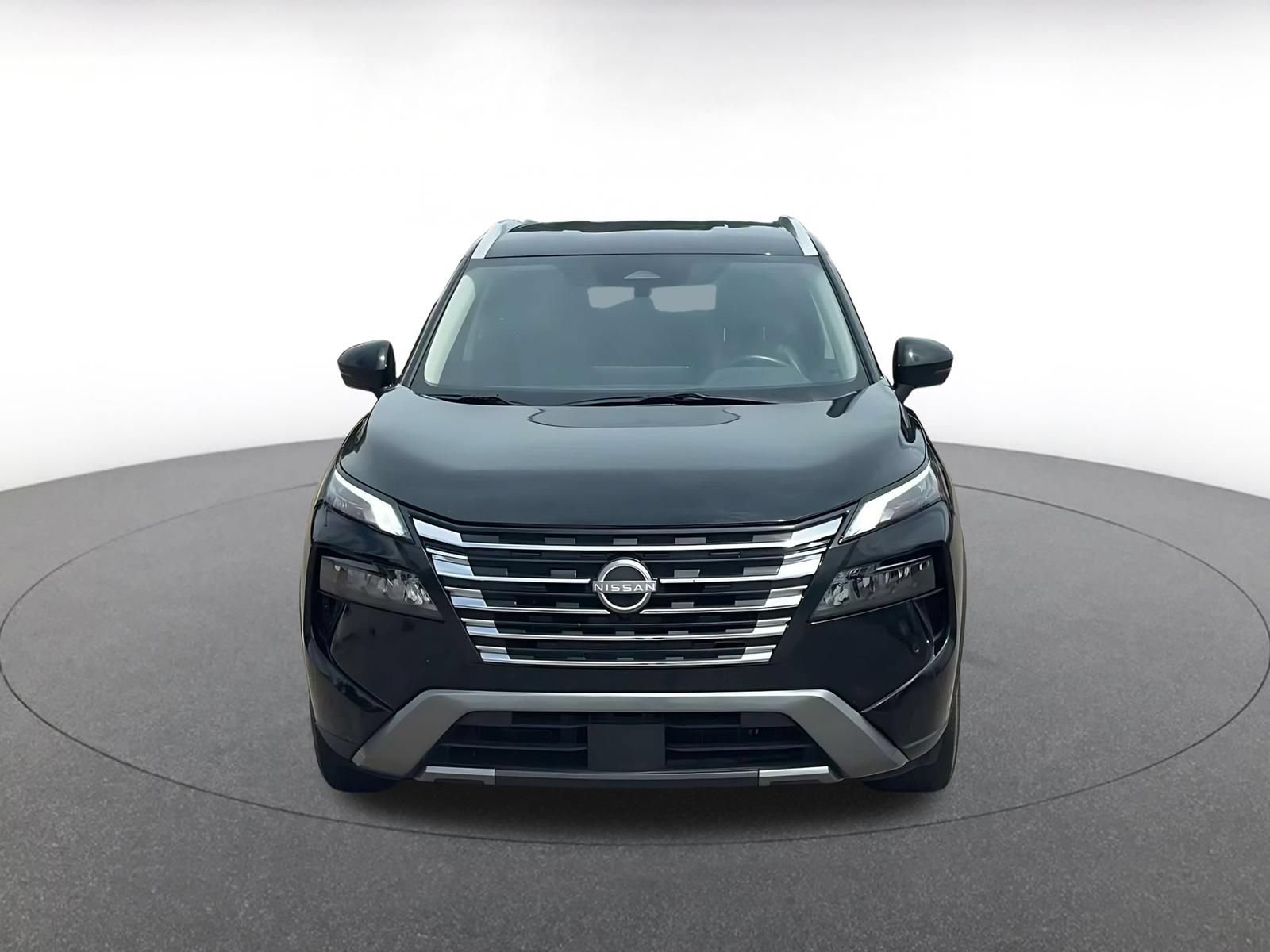 Used 2026 Nissan Rogue SL FWD image 4