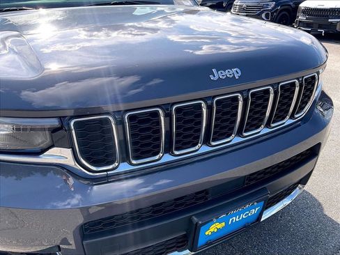 Used 2023 Jeep Grand Cherokee L Limited AWD/4WD image 30