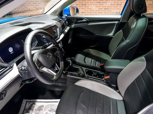 Used 2023 Volkswagen Taos SEL image 13