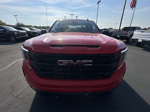Used 2024 GMC Sierra 1500 Elevation image 25