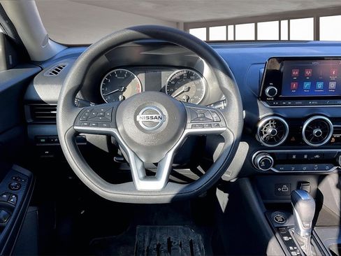 Used 2021 Nissan Sentra S image 8