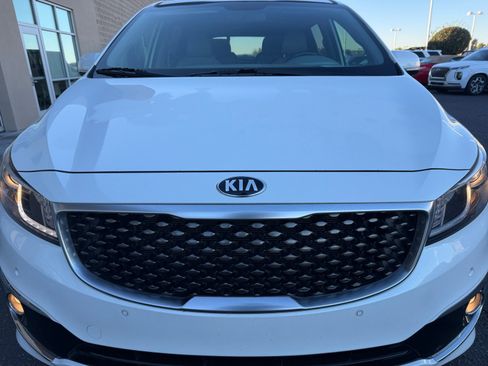 Used 2016 Kia Sedona SX Limited image 23