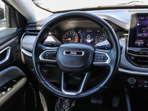 Used 2022 Jeep Compass Latitude AWD/4WD image 20