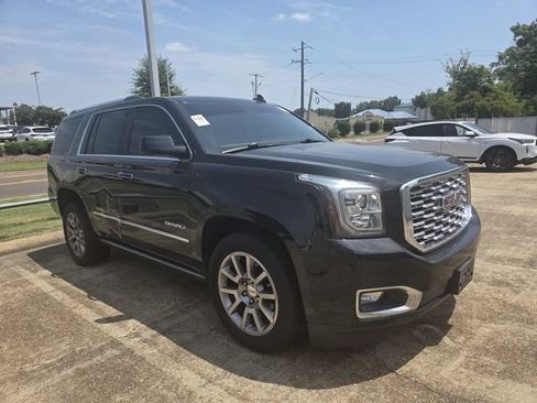 Used 2019 GMC Yukon Denali w/ Open Road Package AWD/4WD image 1