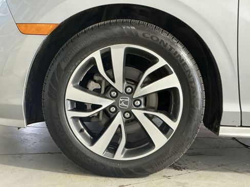 Used 2024 Honda Odyssey Touring image 13