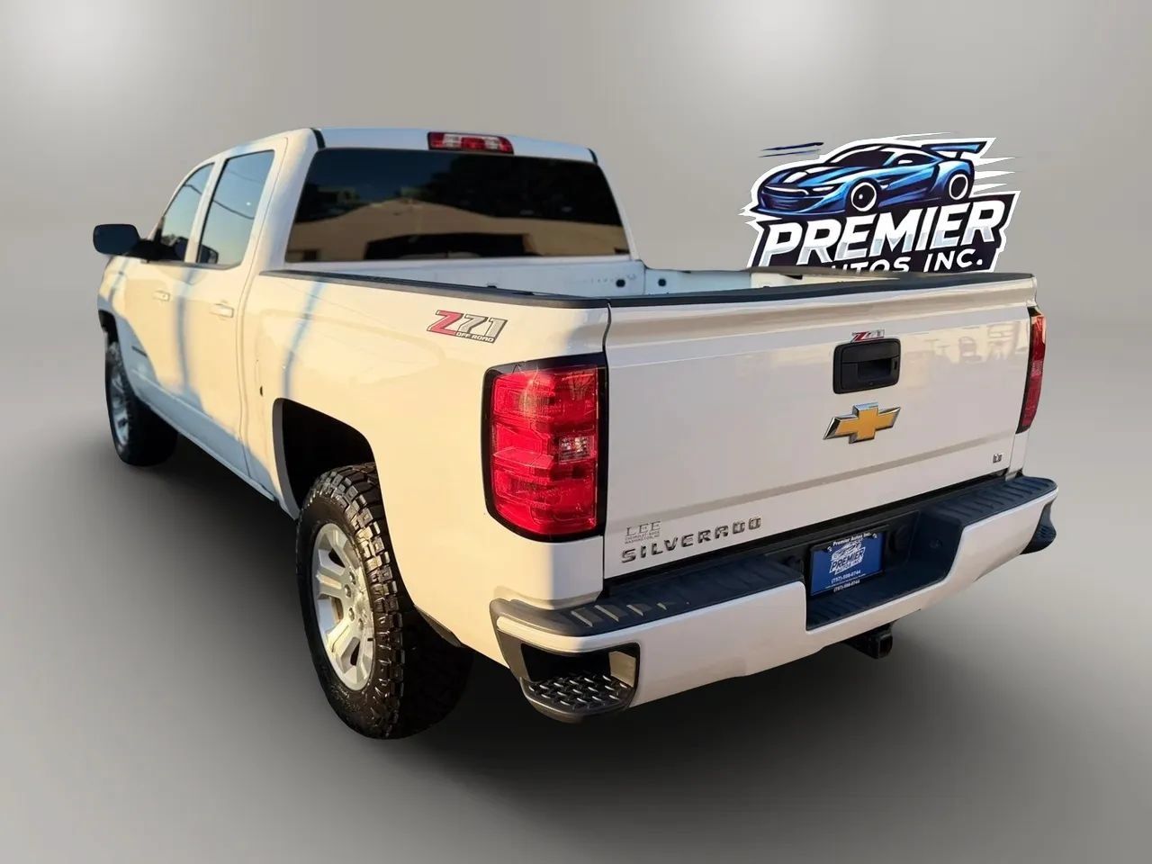 Used 2018 Chevrolet Silverado 1500 LT w/ All Star Edition AWD/4WD image 5