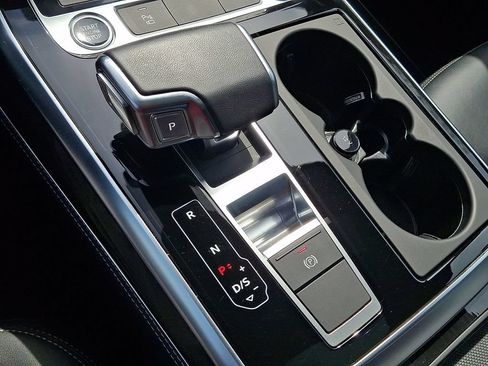 Used 2025 Audi Q7 3.0T Premium Plus AWD/4WD image 19