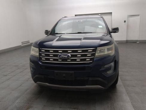 Used 2017 Ford Explorer XLT w/ Equipment Group 201A FWD image 15