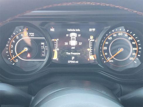 Used 2024 Jeep Gladiator Mojave image 16