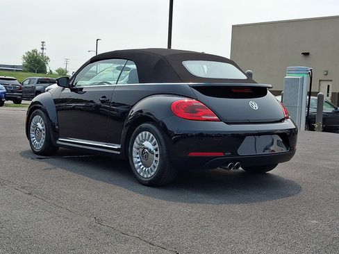 Used 2014 Volkswagen Beetle 1.8T FWD image 32