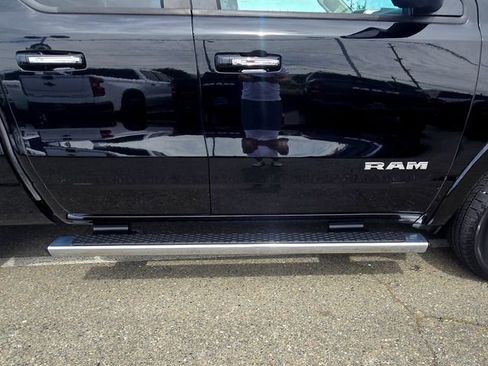 Used 2020 RAM 1500 Laramie AWD/4WD image 28
