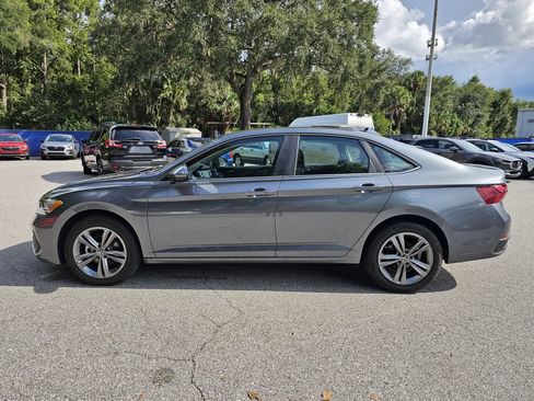 Used 2022 Volkswagen Jetta SE FWD image 5