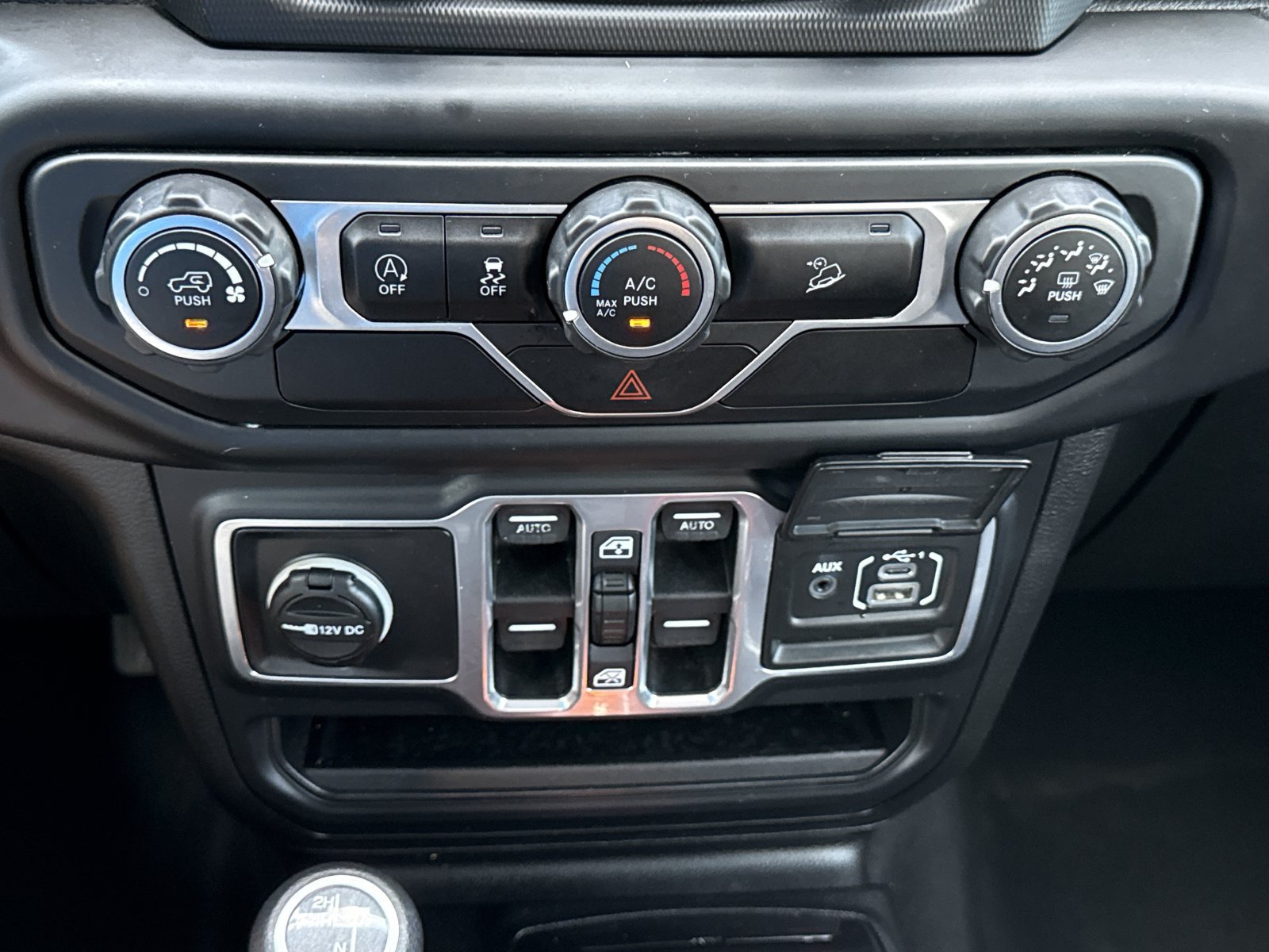Used 2018 Jeep Wrangler Unlimited Sport S AWD/4WD image 23
