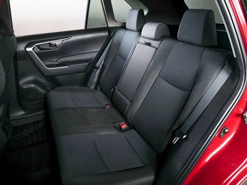 Used 2023 Toyota RAV4 LE image 11