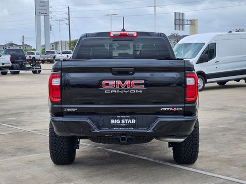 Used 2025 GMC Canyon AT4 w/ AT4X Package image 5