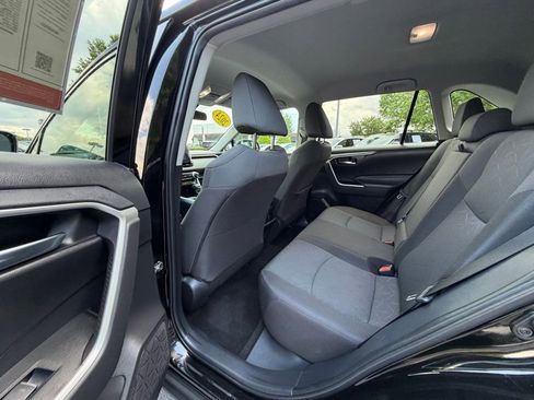 Used 2024 Toyota RAV4 XLE FWD image 23