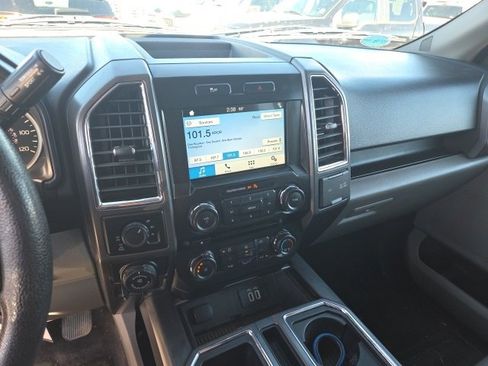 Used 2016 Ford F150 XLT w/ Equipment Group 302A Luxury image 10