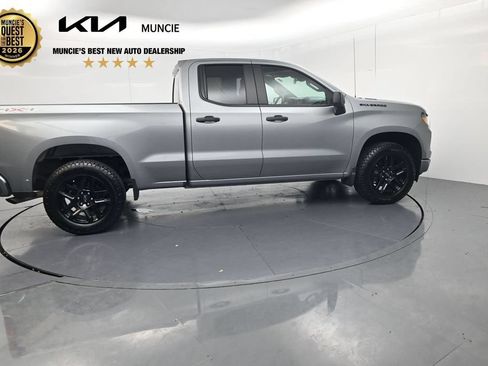 Used 2026 Chevrolet Silverado 1500 Custom w/ LPO, Dark Essentials Package AWD/4WD image 8