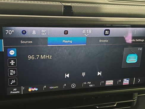 Used 2025 Jeep Gladiator Rubicon AWD/4WD image 22