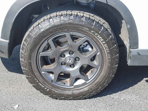 Used 2024 Honda Pilot TrailSport image 12