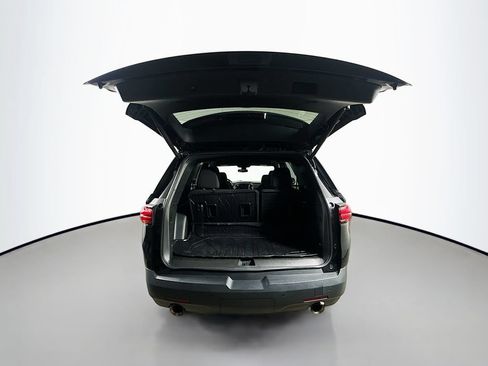 Used 2022 Chevrolet Traverse LT w/ LPO, Floor Liner Package AWD/4WD image 36