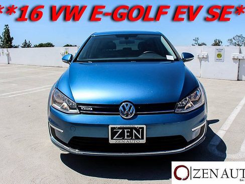 Used 2016 Volkswagen e-Golf SE FWD image 2