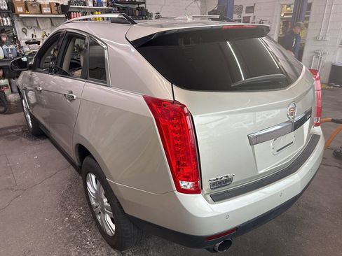 Used 2016 Cadillac SRX Luxury w/ Driver Awareness Package image 3