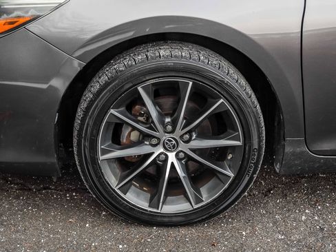 Used 2015 Toyota Camry XSE image 12