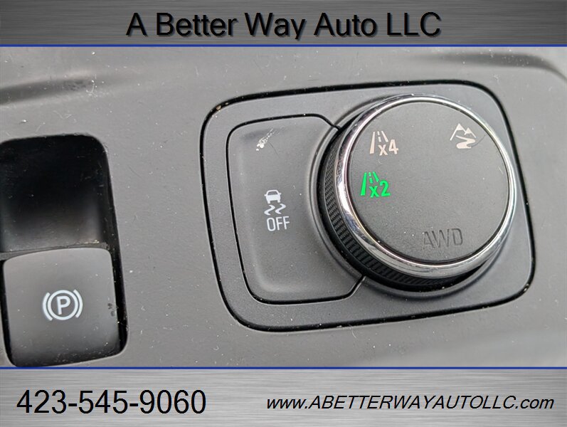 Used 2019 Chevrolet Traverse LT w/ LT Premium Package AWD/4WD image 15