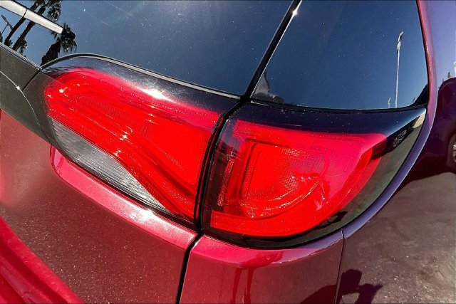 Used 2023 Chrysler Voyager LX FWD image 28
