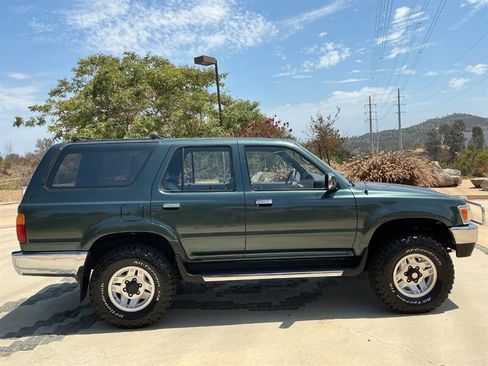 Used 1992 Toyota 4Runner SR5 AWD/4WD image 5