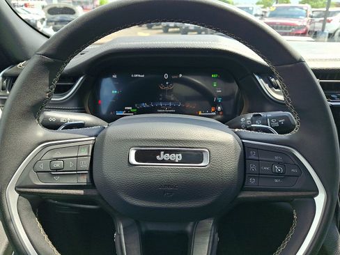 Used 2024 Jeep Grand Cherokee Limited 4xe AWD/4WD image 19