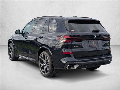 Used 2026 BMW X5 xDrive40i w/ M Sport Package image 9