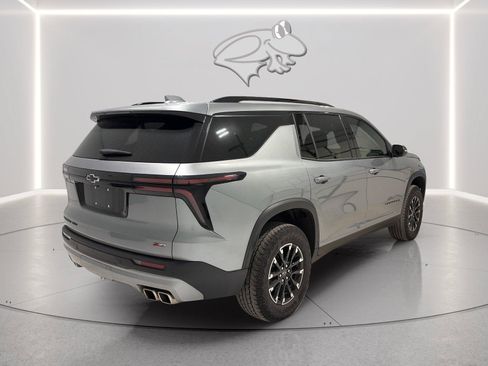 Used 2025 Chevrolet Traverse Z71 AWD/4WD image 5