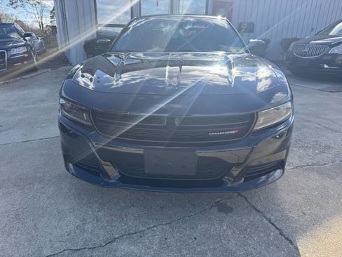 Used 2022 Dodge Charger SXT image 3
