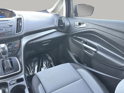 Used 2017 Ford C-MAX SE image 15