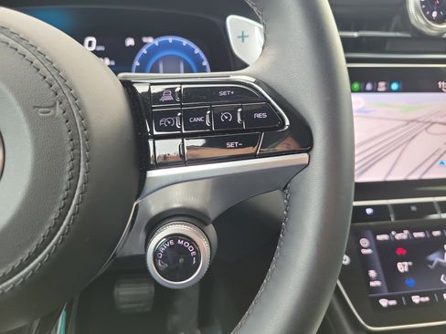 Used 2023 Maserati Grecale GT image 20